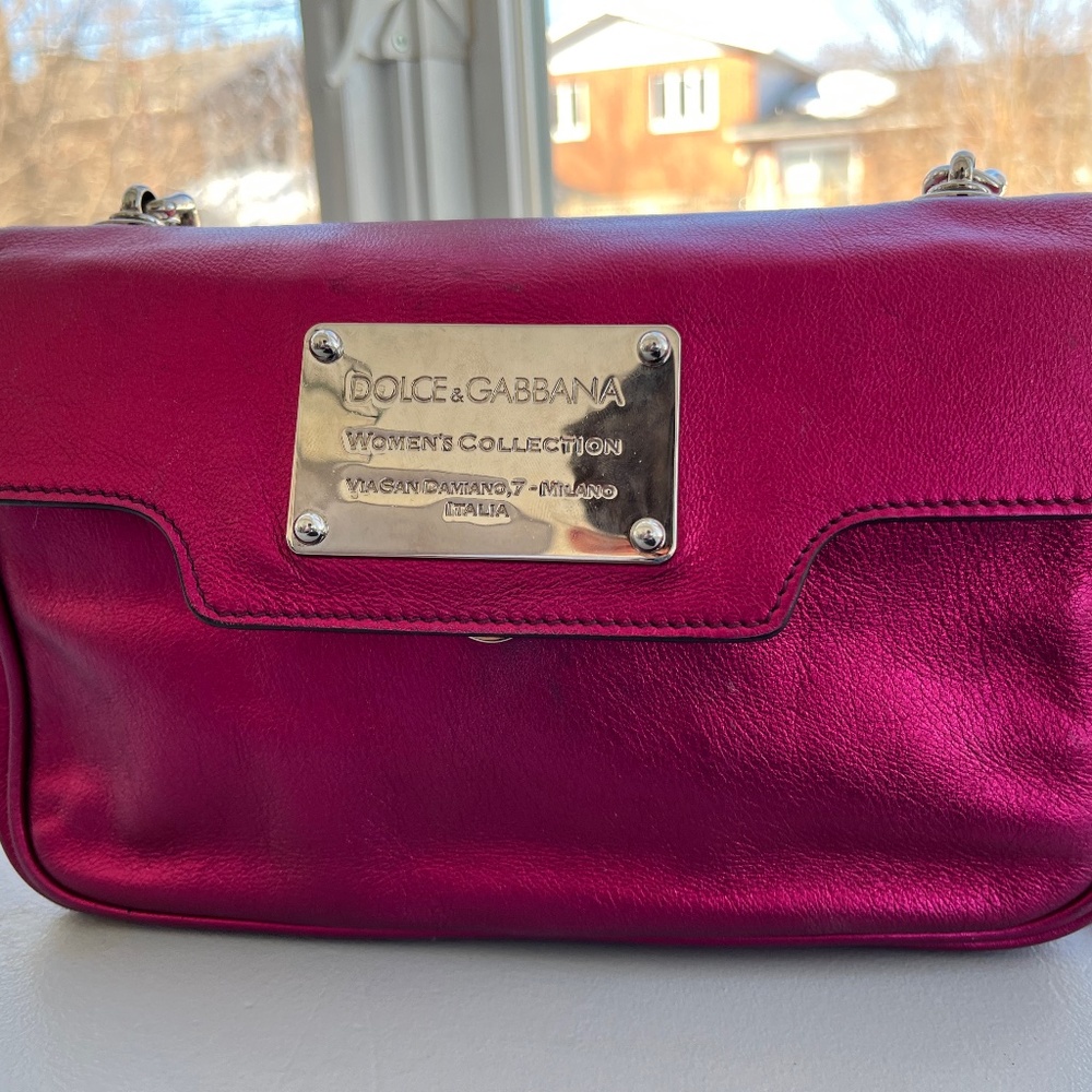 Dolce & Gabbana Women's Metallic Fuchsia Shoulder Bag